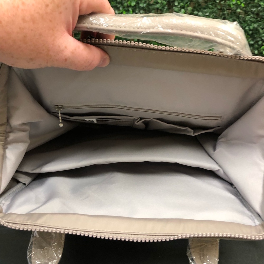 Baggallini Soho Backpack - Picture 8 of 14